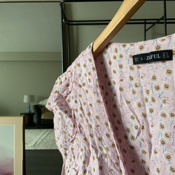 ZAFUL Pink Floral Tie-Up Top - Picture 3 of 3